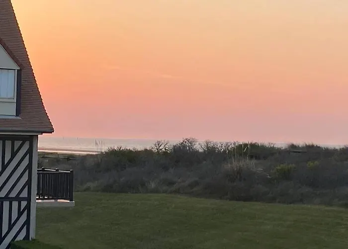 Super Duplex Bord De Mer, Histoire Nature Sport. Merville-Franceville-Plage